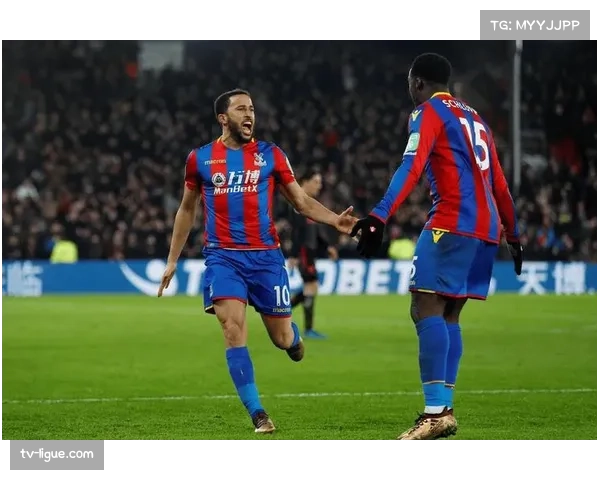 里昂主帅独家专访：详解球队高位压迫后快速由守转攻的三角传递体系